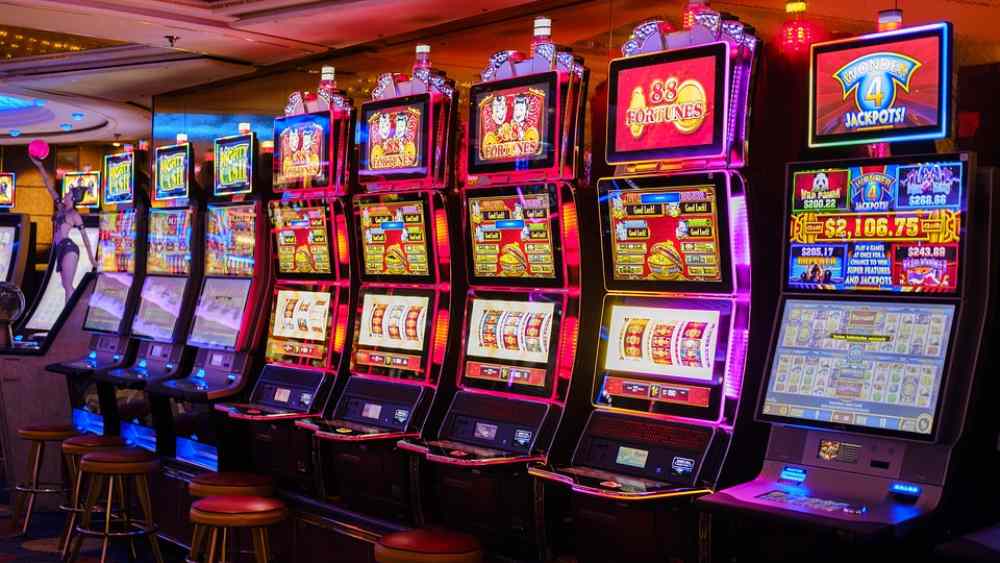 how much does a slot machine cost